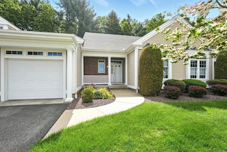 11 High Pine Cir Unit 11, Wilbraham, MA 01095