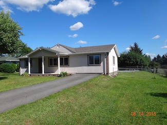 36 Circle Dr, Wyoming, PA 18644