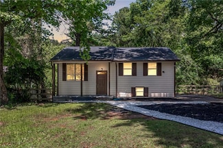 2496 Shiloh Dr, Decatur, GA 30034