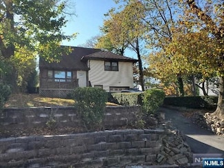 42 Irving Ave, Englewood Cliffs, NJ 07632