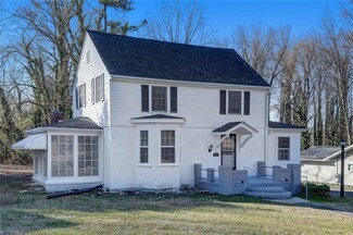 811 Summit Ave, Reidsville, NC 27320
