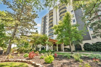 5051 E Lincoln St, Wichita, KS 67218