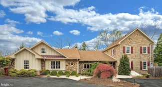 2714 Bergstresser Dr, Hellertown, PA 18055