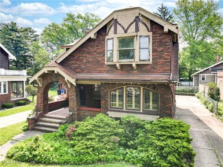 4575 S Hills Dr, Cleveland, OH 44109