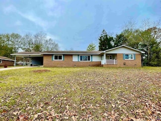 107 Evelyn Dr, Centerville, GA 31028