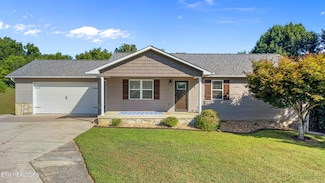 1467 Kay View Dr, Sevierville, TN 37876