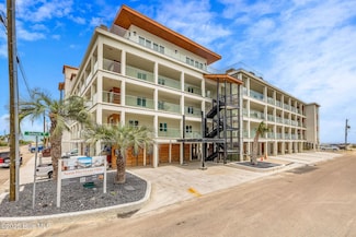 1800 Canal Dr Unit 106, Carolina Beach, NC 28428