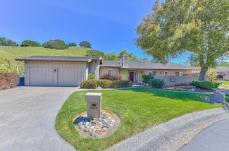 25679 Meadowview Ct, Salinas, CA 93908