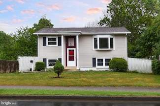 13303 Huntington Ln, Woodbridge, VA 22193