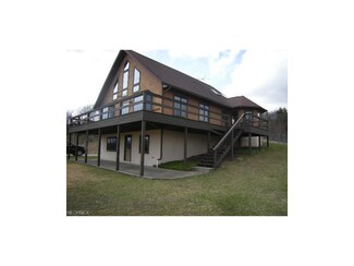 6572 Roswell Rd SW Unit 4, Sherrodsville, OH 44675