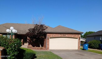 112 W Briarbrook Ln, Carl Junction, MO 64834