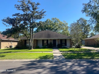 2437 Bernwood Dr, Baton Rouge, LA 70816