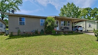 501 Missouri Place, Huntsville, AR 72740