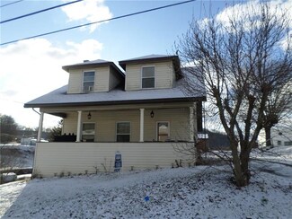 140 2nd St, Rogersville, PA 15359