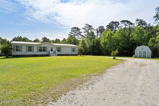 139 Hotel Branch Ln, Richlands, NC 28574