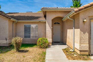 514 E Conway Ct, Visalia, CA 93292