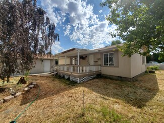 108 Lenseigne Place, Moxee, WA 98936
