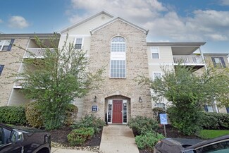 5485 Michelles Oak Ct Unit J, Cincinnati, OH 45248