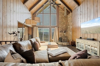 27994 W Shore Rd, Lake Arrowhead, CA 92352
