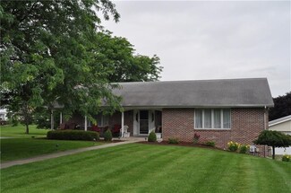 221 Constitution Ave, Cabot, PA 16023