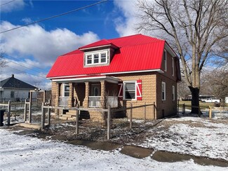405 W Main St, Bainbridge, IN 46105