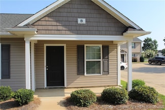 3705a Hillcrest Dr, Lumberton, NC 28358
