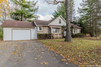 19560 W Rollins Rd, Lake Villa, IL 60046