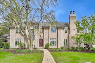 1522 Edgewood Ln, Winnetka, IL 60093