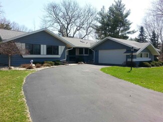 6620 S Oak Ln, Windsor, WI 53598