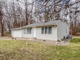92910 Center St, Dowagiac, MI 49047