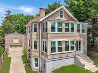 11 Spruce St, Sleepy Hollow, NY 10591