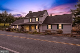 1344 Old Airport Rd, Douglassville, PA 19518