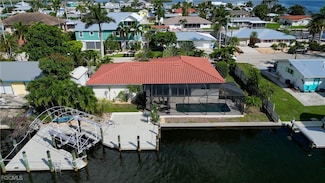 2701 Bruce St, Matlacha, FL 33993