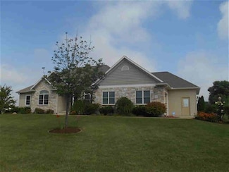 1951 E Legacy Ln, Winona Lake, IN 46590