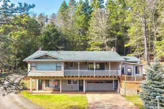 711 Yearly Way, Grants Pass, OR 97527