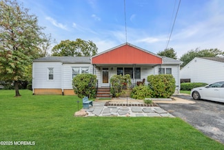 537 Park Ave, Freehold, NJ 07728