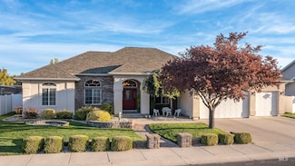 645 Whispering Pine Dr, Twin Falls, ID 83301