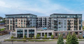 5220 Eden Ave Unit 323, Edina, MN 55436