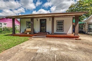 2435 Sharon St, Dallas, TX 75211