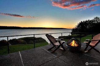 4486 E Harbor Rd, Freeland, WA 98249