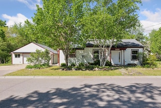 3120 Shores Blvd, Wayzata, MN 55391