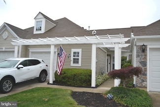 39 Sparrow Dr, Trenton, NJ 08690