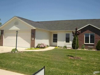 1109 N Walsh St, Garrett, IN 46738