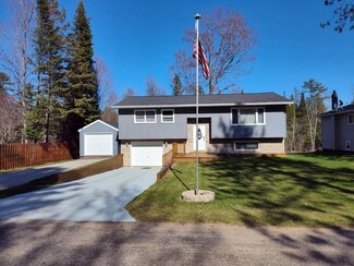 280 N Lobb St, Gwinn, MI 49841