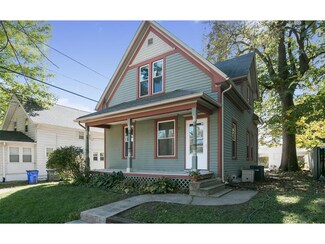 287 14th Ave SW, Cedar Rapids, IA 52404
