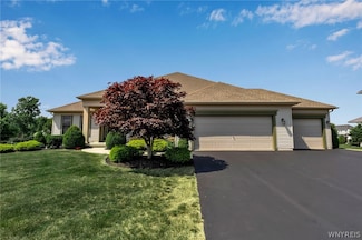 1 Lockhart Rd, Buffalo, NY 14224