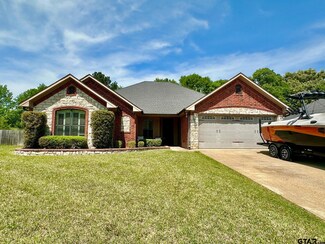 809 Crepe Myrtle Ln, Longview, TX 75604