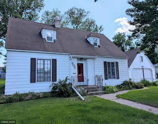 205 5th St S, Sauk Centre, MN 56378