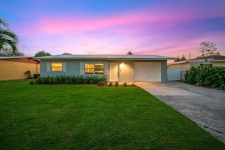 3042 NE Savannah Rd, Jensen Beach, FL 34957
