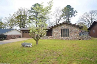 44 Colony Rd, Little Rock, AR 72227